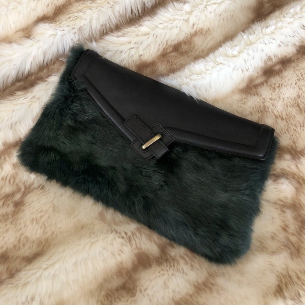Ela Rabbit Fur Clutch - Hunter Green Fur